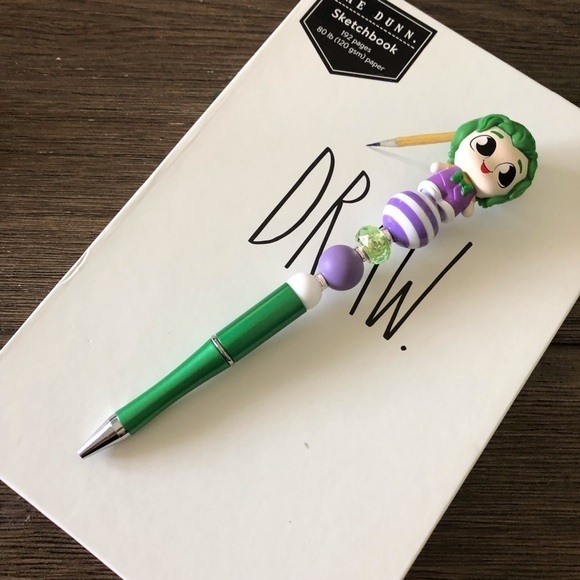 DC Comics: The Joker handmade beaded pen - Picture 2 of 3